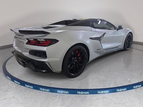 Used 2026 Chevrolet Corvette Z06 RWD image 7