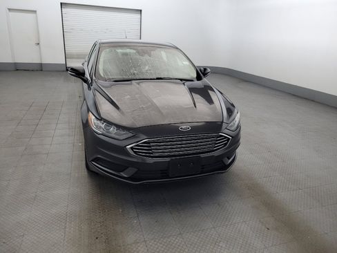 Used 2018 Ford Fusion SE FWD image 14