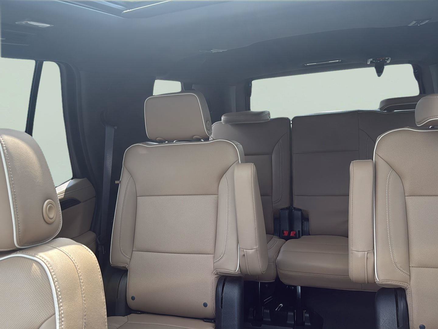 Used 2023 Chevrolet Tahoe Premier w/ Max Trailering Package AWD/4WD image 26