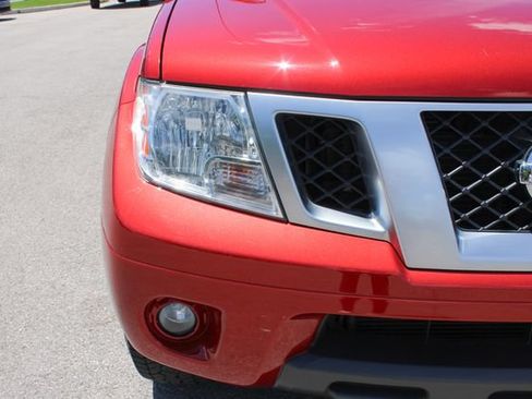 Used 2018 Nissan Frontier Desert Runner RWD image 31