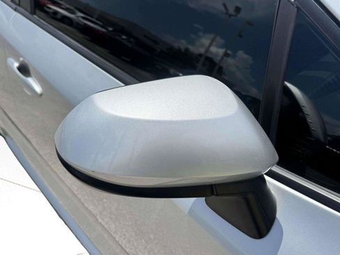 Used 2021 Toyota Corolla LE FWD image 10