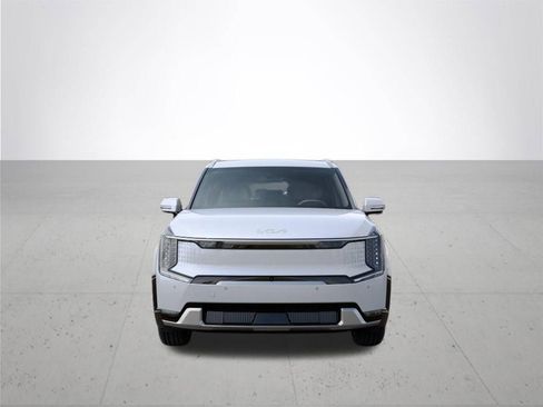 New 2026 Kia EV9 Land image 2