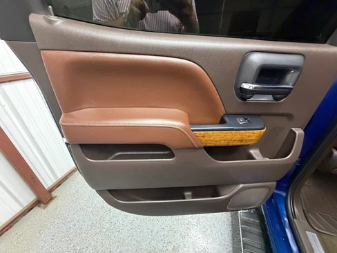 Used 2016 Chevrolet Silverado 2500 High Country w/ High Country Premium Package image 10