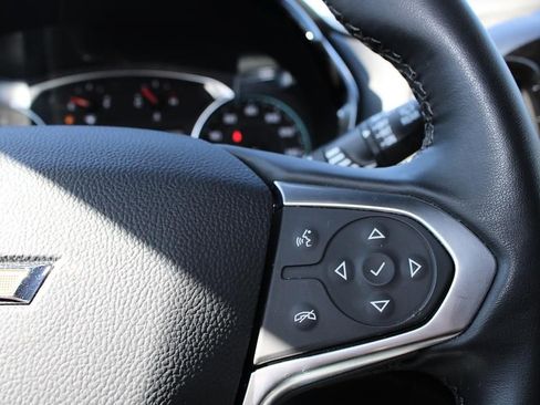 Used 2023 Chevrolet Traverse LT image 12