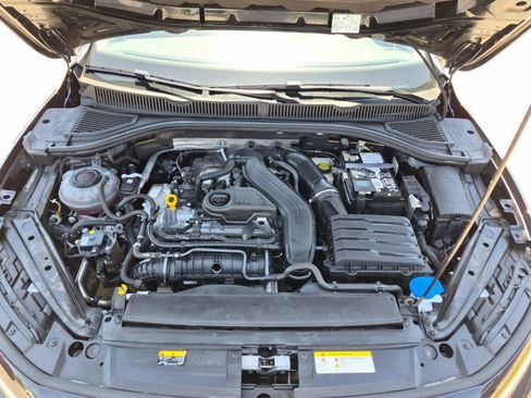 Used 2025 Volkswagen Jetta SE FWD image 23