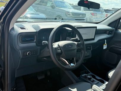 New 2025 Ford Maverick Lobo