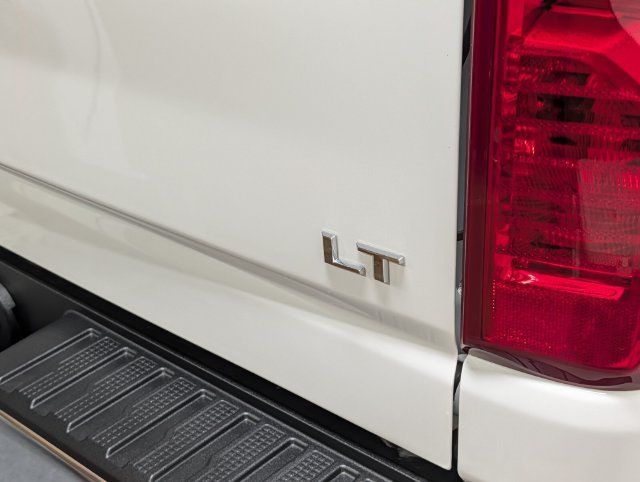 Used 2026 Chevrolet Silverado 2500 LT AWD/4WD image 6