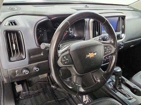 Used 2017 Chevrolet Colorado Z71 image 12