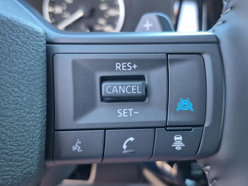 New 2026 Nissan Pathfinder SV w/ SV Premium Package FWD image 34