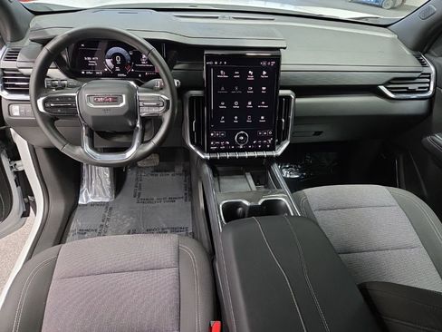 Used 2025 GMC Acadia Elevation image 11