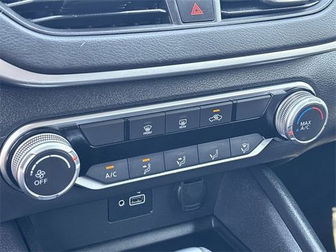 Used 2022 Nissan Altima 2.5 S image 26