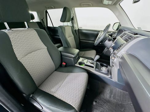 Used 2024 Toyota 4Runner SR5 image 32