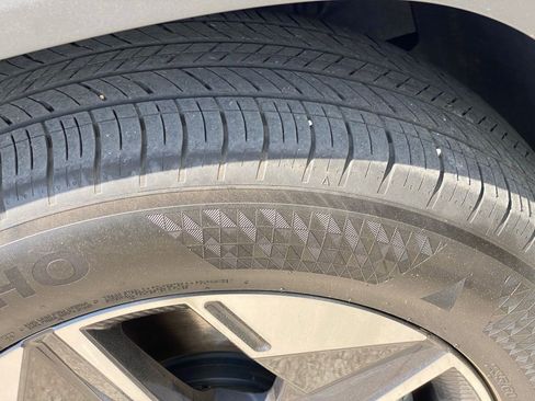 Certified 2025 Hyundai Tucson SEL AWD/4WD image 33
