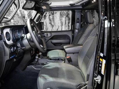 Used 2024 Jeep Wrangler Unlimited