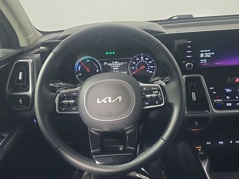 Used 2023 Kia Sorento EX image 22