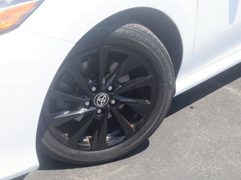 Used 2022 Toyota Camry LE FWD image 17