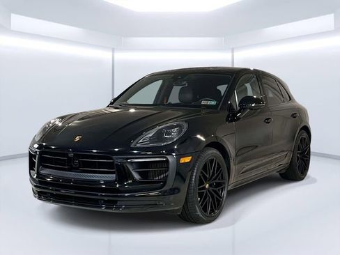 Certified 2023 Porsche Macan GTS image 1