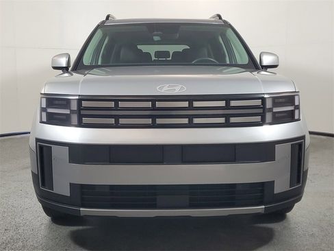 Used 2024 Hyundai Santa Fe SEL image 2