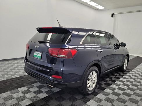 Used 2020 Kia Sorento FWD V6 image 9