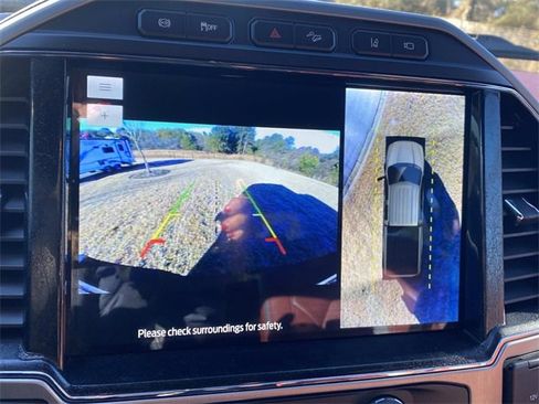 Used 2022 Ford F350 Platinum image 32