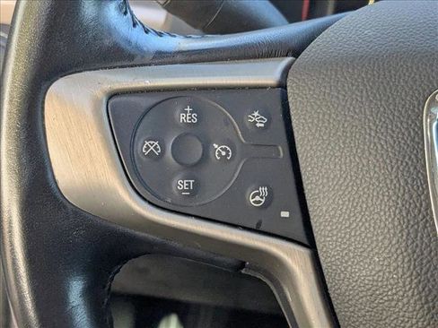 Used 2021 GMC Acadia Denali w/ Denali Technology Package image 4