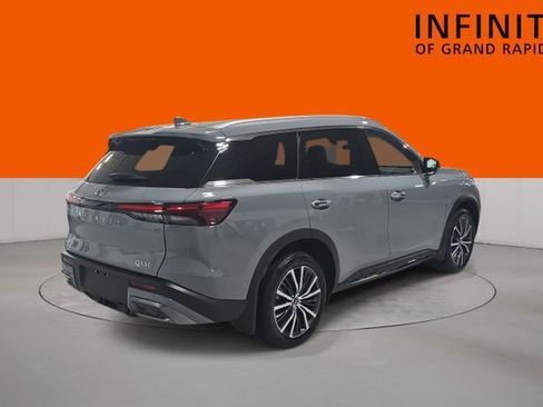 Used 2025 INFINITI QX60 Sensory AWD/4WD image 5