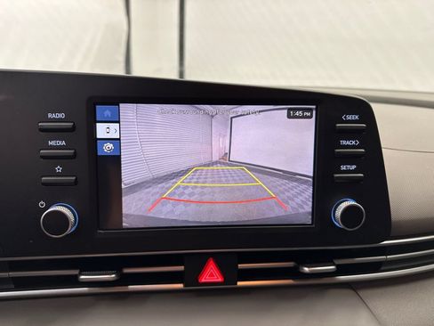 Used 2024 Hyundai Elantra SE FWD image 27