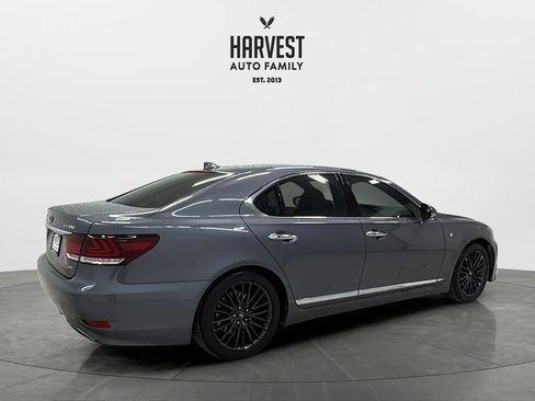 Used 2015 Lexus LS 460 AWD w/ F Sport Package image 8