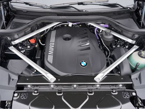 Used 2026 BMW X5 sDrive40i w/ M Sport Package RWD image 21