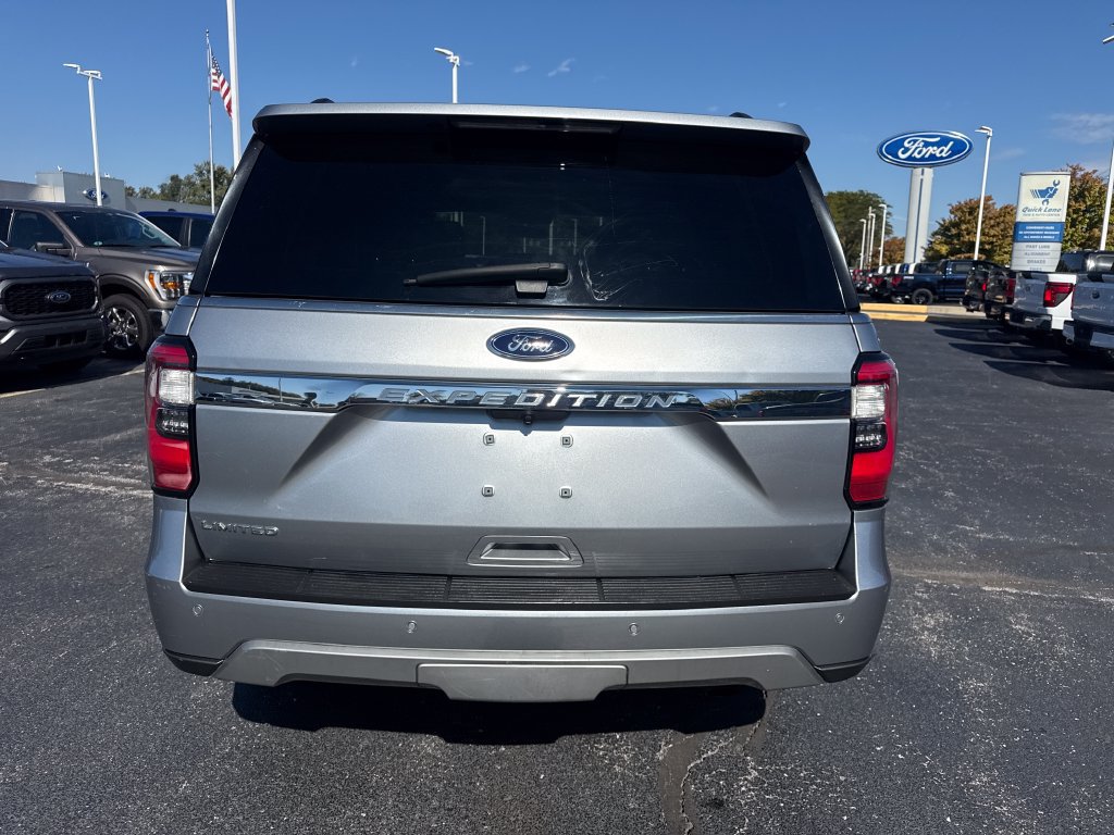 Used 2020 Ford Expedition Limited w/ Equipment Group 302A AWD/4WD image 8