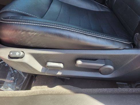 Used 2013 Ford Mustang Premium w/ Comfort Pkg RWD image 11