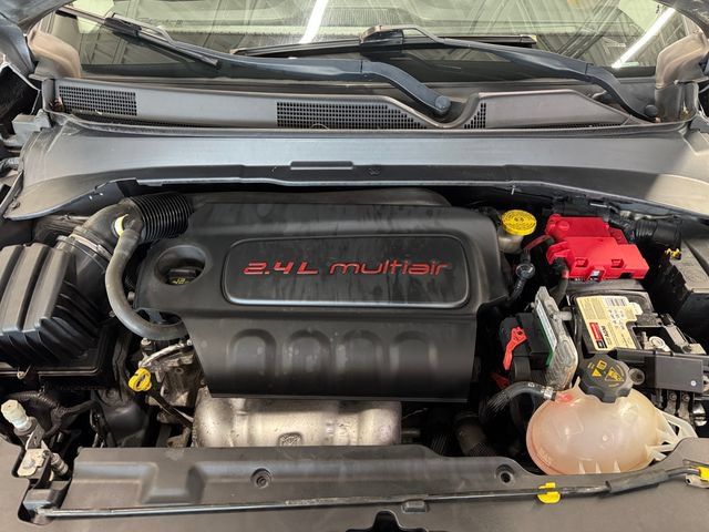 Used 2019 Jeep Compass Latitude w/ Popular Equipment Group AWD/4WD image 7