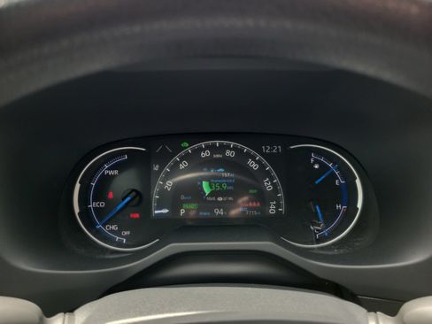 Used 2025 Toyota RAV4 LE AWD/4WD image 24