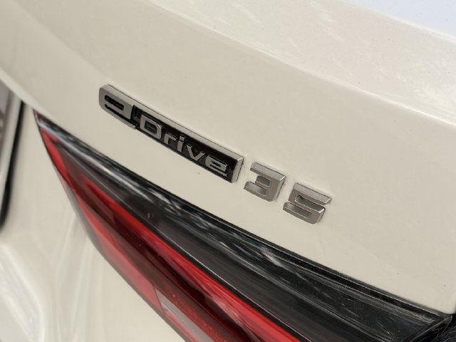 Certified 2023 BMW i4 eDrive35 RWD image 9