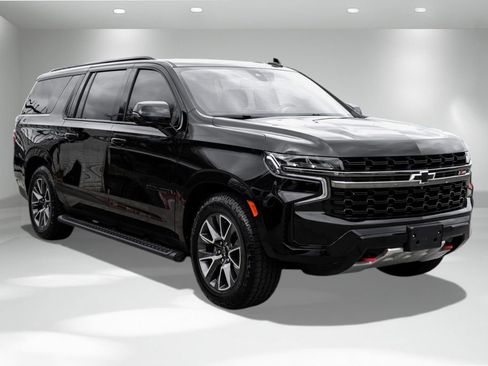 Used 2022 Chevrolet Suburban Z71 w/ Z71 Off-Road Package image 5