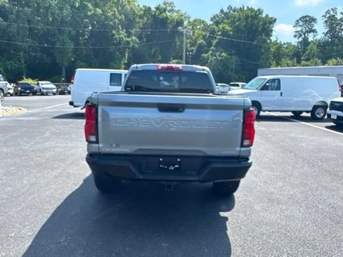 Used 2026 Chevrolet Colorado ZR2 w/ Technology Package AWD/4WD image 21