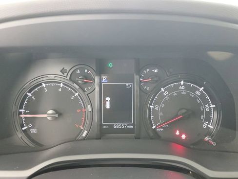 Used 2023 Toyota 4Runner SR5 Premium w/ Moonroof Package RWD image 25