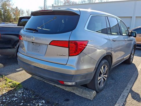 Used 2017 Honda Pilot EX-L image 6