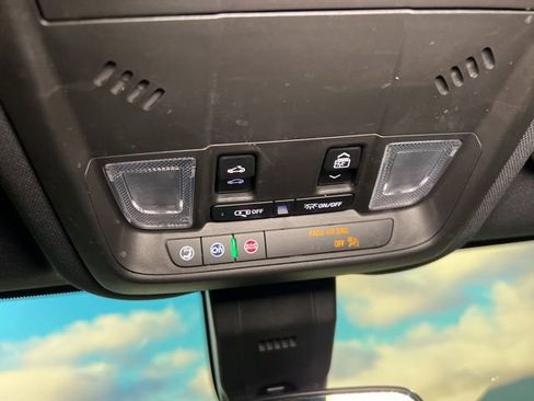 Used 2023 Chevrolet Equinox RS w/ RS Leather Package image 46