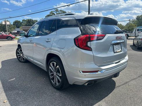 Used 2020 GMC Terrain Denali w/ Denali Premium Package image 3