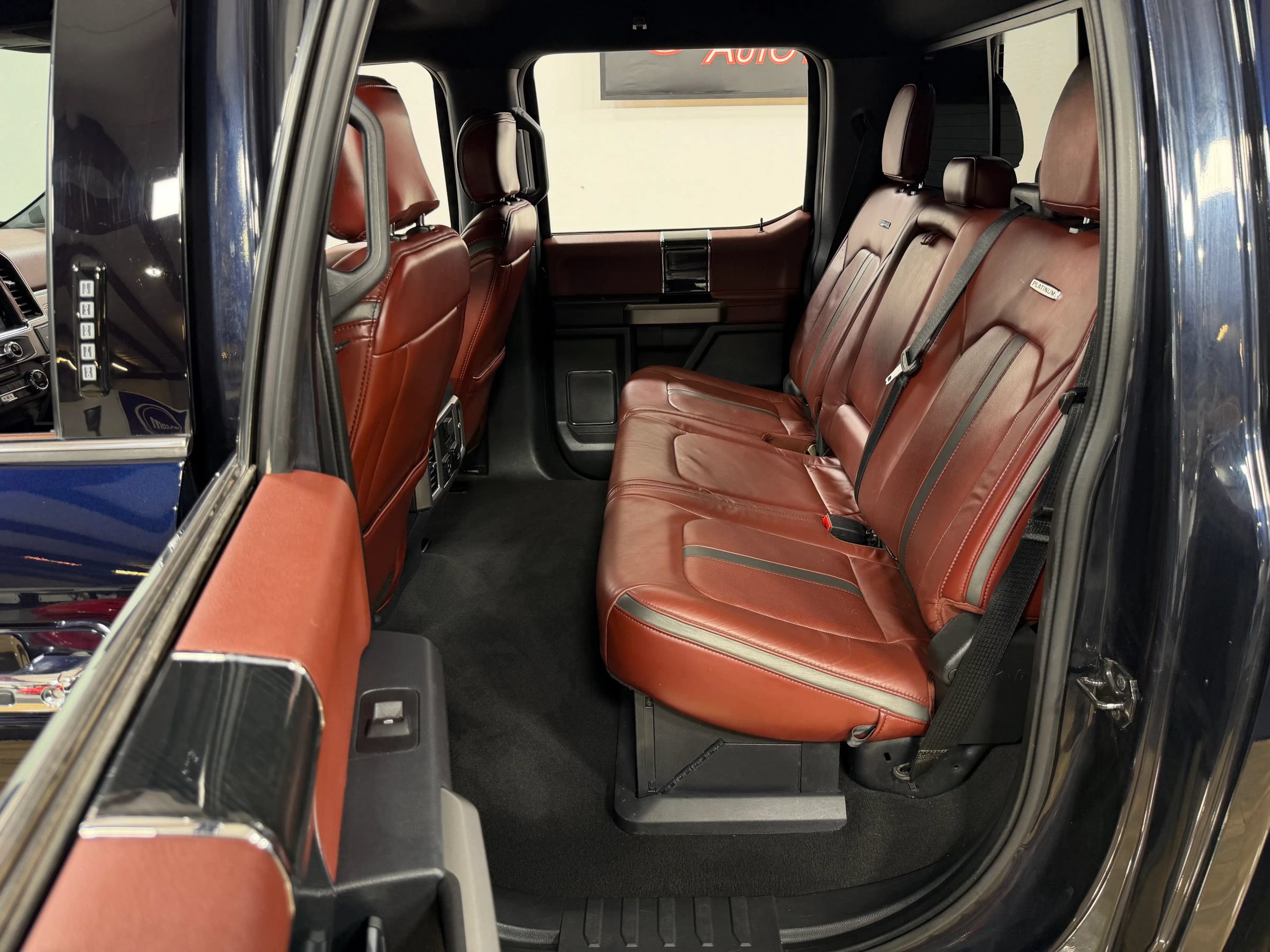 Used 2022 Ford F250 Platinum AWD/4WD image 17