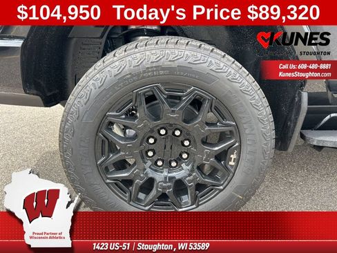 New 2025 GMC Hummer EV 2X w/ LPO, Dark Essentials Package AWD/4WD image 18