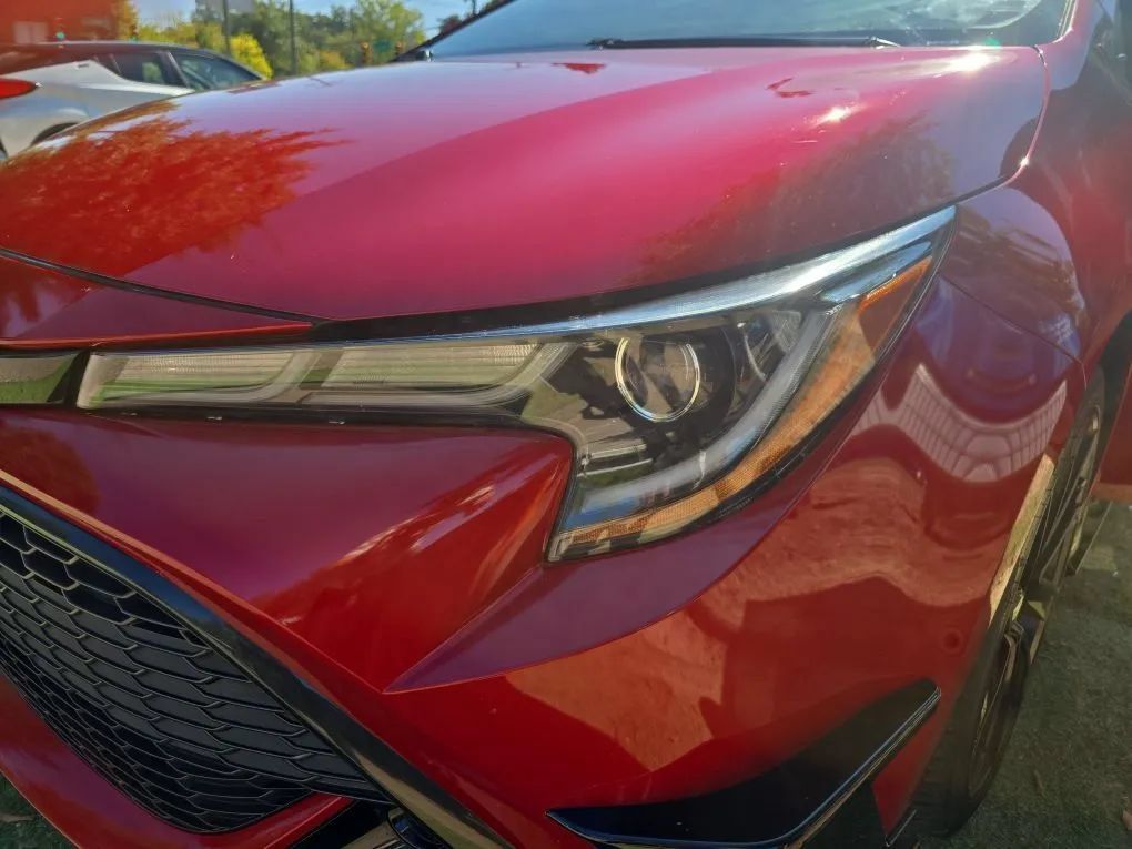 Used 2021 Toyota Corolla SE w/ Special Edition FWD image 26