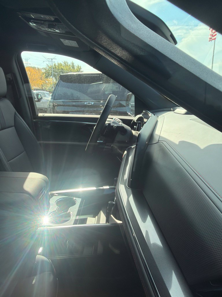 New 2027 Chevrolet Tahoe RST w/ Comfort Package AWD/4WD image 13
