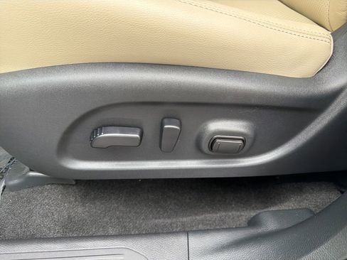 Used 2024 Nissan Murano SL FWD image 20