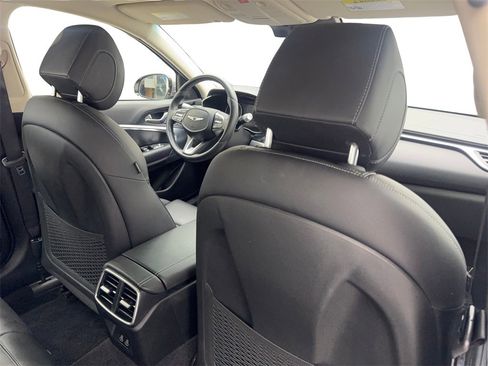 Used 2025 Genesis G70 2.5T image 41