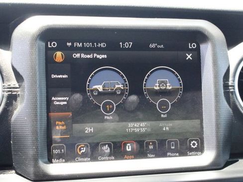 Used 2023 Jeep Wrangler Unlimited Sahara w/ Cold Weather Group AWD/4WD image 30