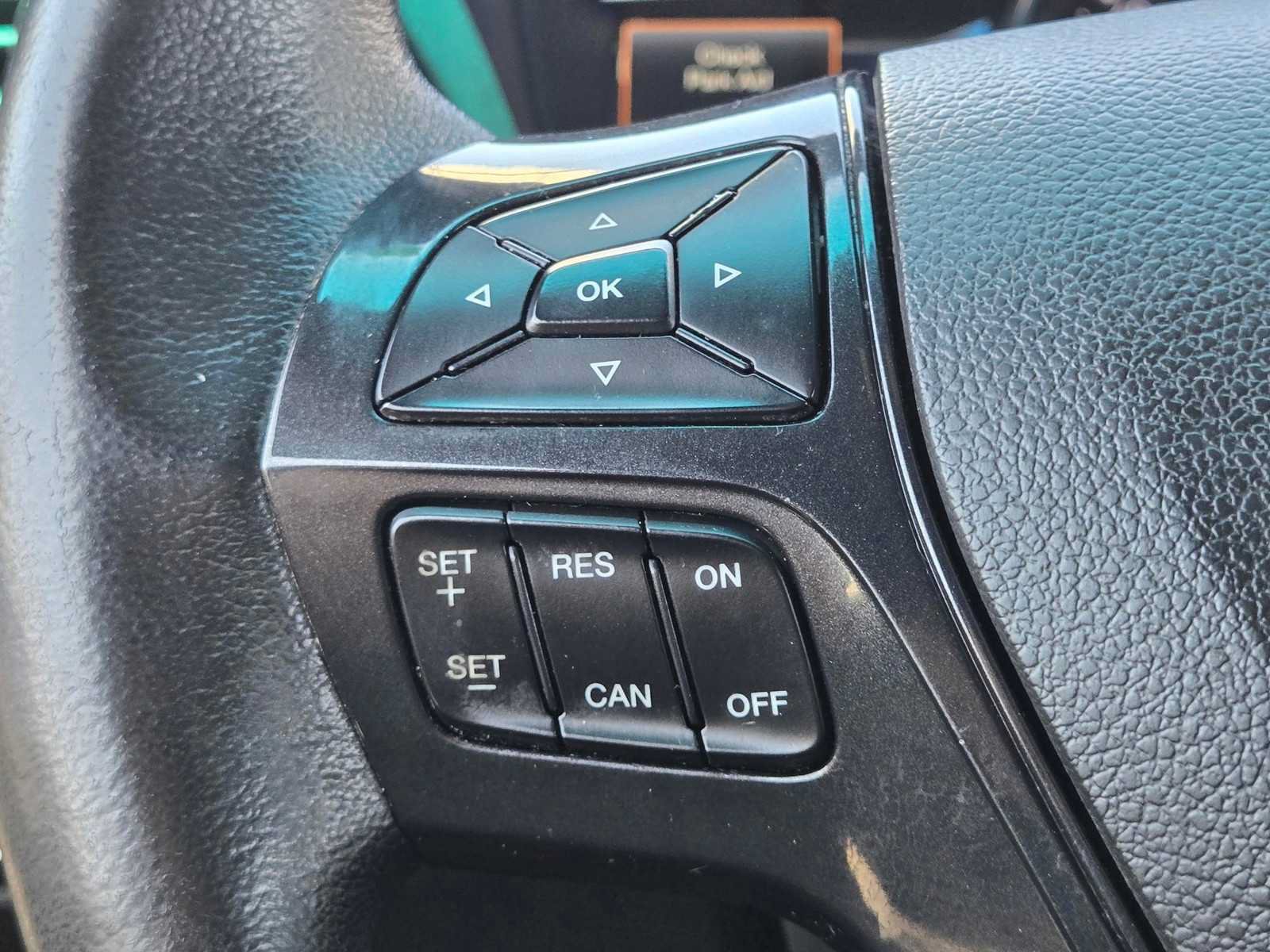 Used 2017 Ford Explorer XLT w/ Equipment Group 202A FWD image 27