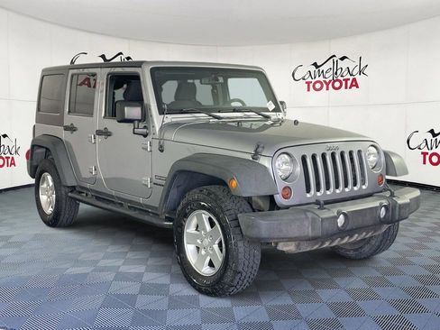 Used 2013 Jeep Wrangler Unlimited Sport AWD/4WD image 3