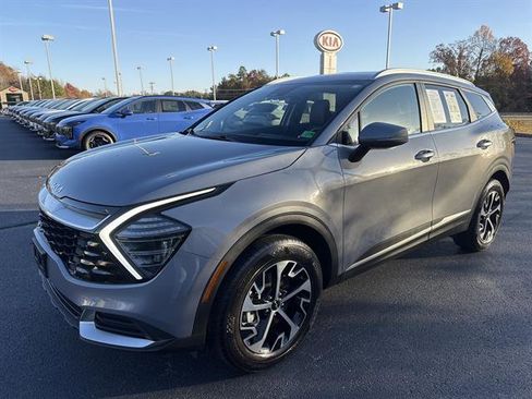 Certified 2024 Kia Sportage EX image 3